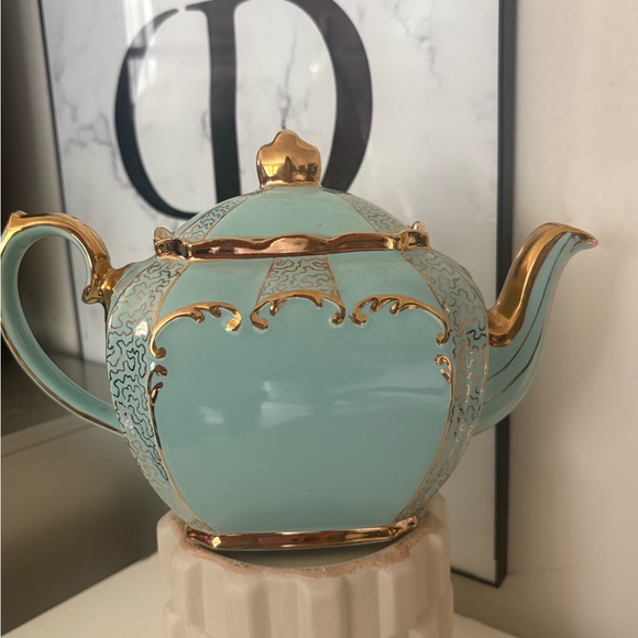 Sadler England Elegant Blue and Gold Teapot - Picture 3 of 11